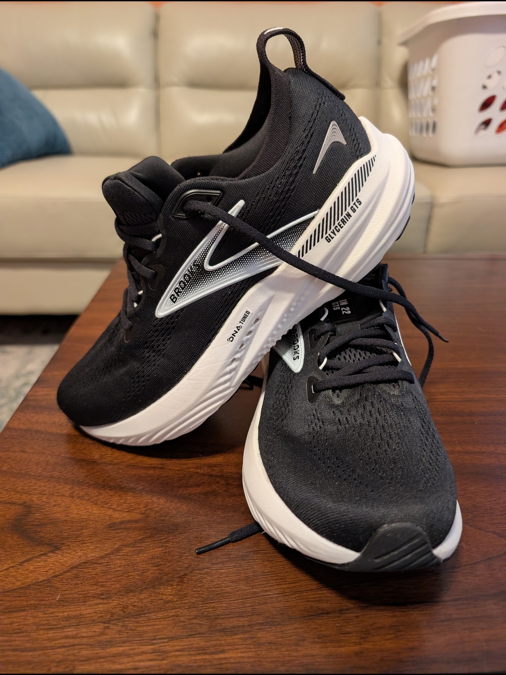 Women's Brooks Glycerin 22 GTS 10 Wide